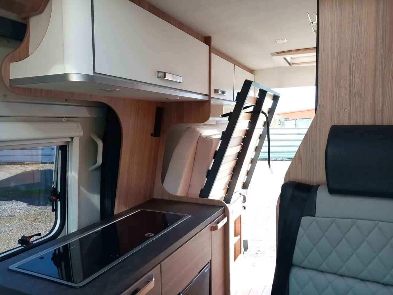 CARABUS 540 MQ PR MAIN.